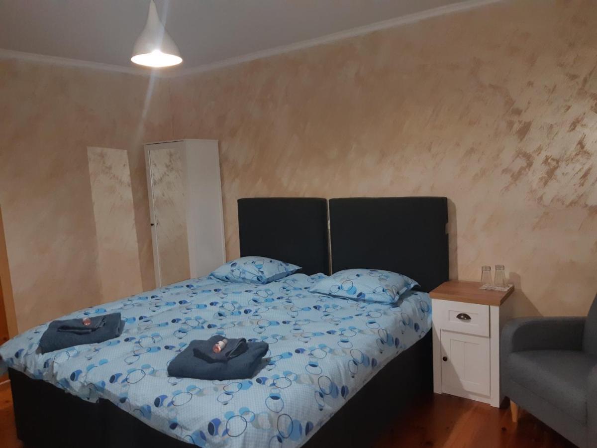 Къща Томови,Стаи За Гости Devin Exterior photo
