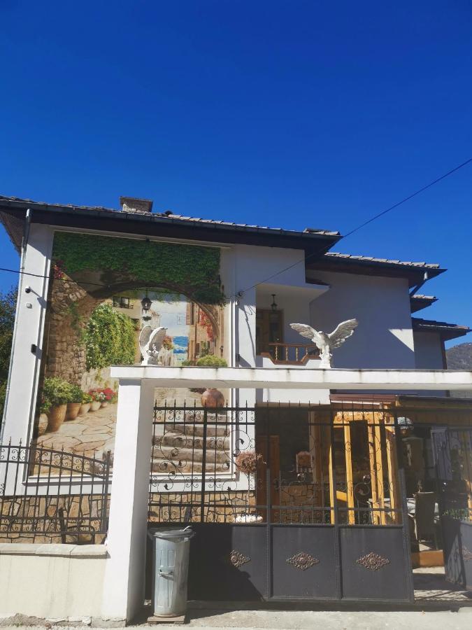Къща Томови,Стаи За Гости Devin Exterior photo