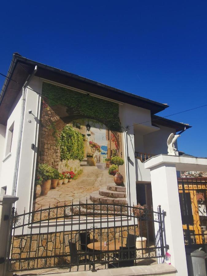 Къща Томови,Стаи За Гости Devin Exterior photo