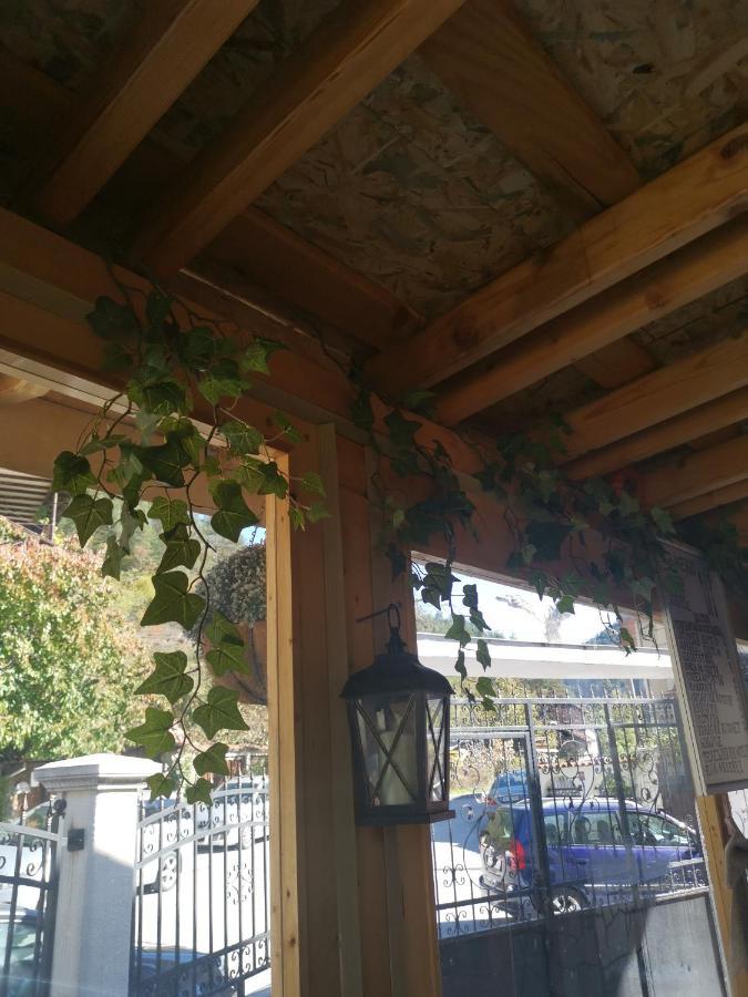 Къща Томови,Стаи За Гости Devin Exterior photo